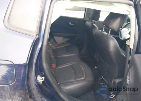 2021 Jeep Compass Limited 4X4 z USA, uszkodzony, nr VIN 3C4NJDCB8MT525906